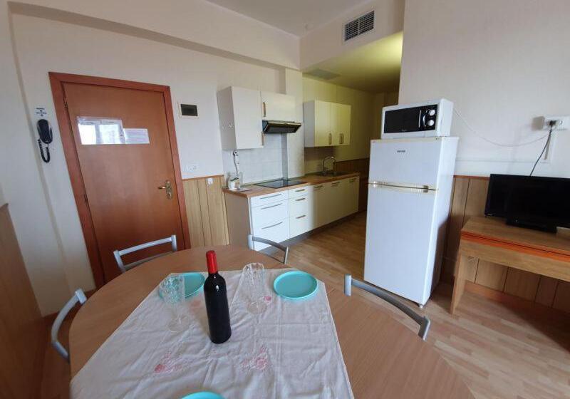 Апартаменты 2 Спальни с Балконом, Residence Olivotti