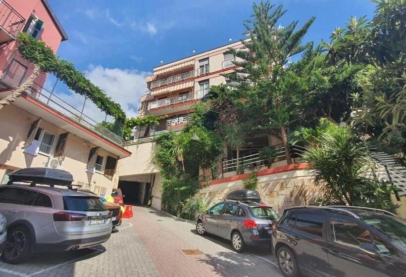 Апартаменты 2 спальни Вид на Бассейн, Residence Olivotti
