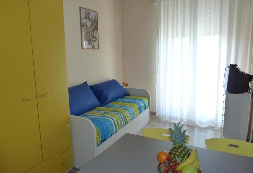 آپارتمان 1 خوابه با بالکن, Silvi Marina Sea Resort