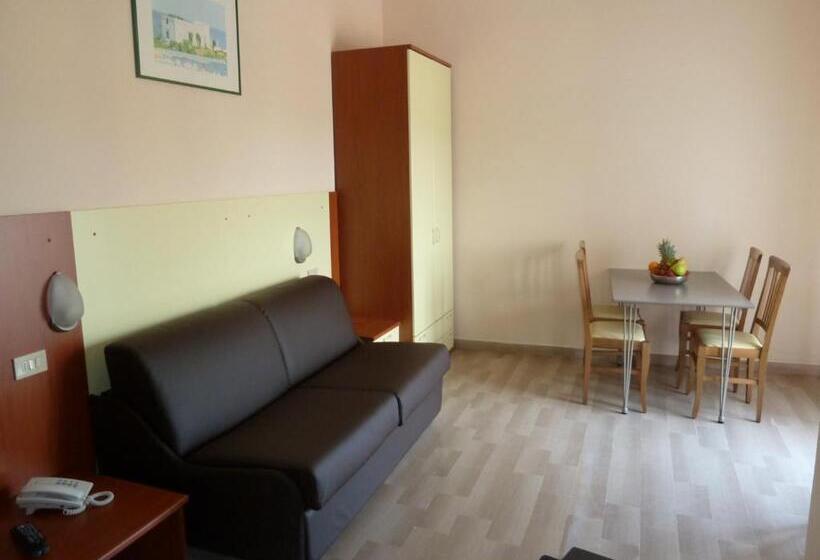 带1个卧室的带阳台的公寓, Silvi Marina Sea Resort