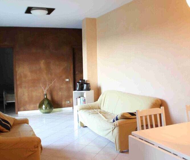 Семейные Апартаменты 3 Спальни, Agriturismo Casamatilda