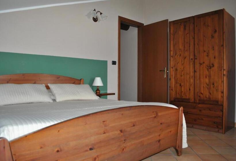 شقة غرفتين, Agriturismo L Ciabot