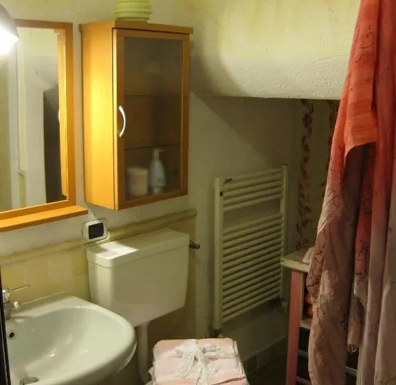 スタンダードスタジオ, Agriturismo Peterpan