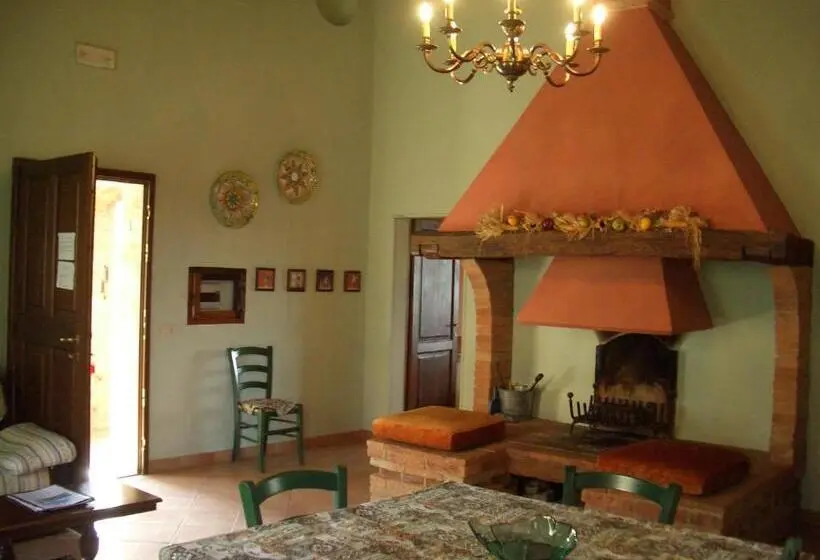 2 Bedrooms Apartment Lake View, Agriturismo Vergelle