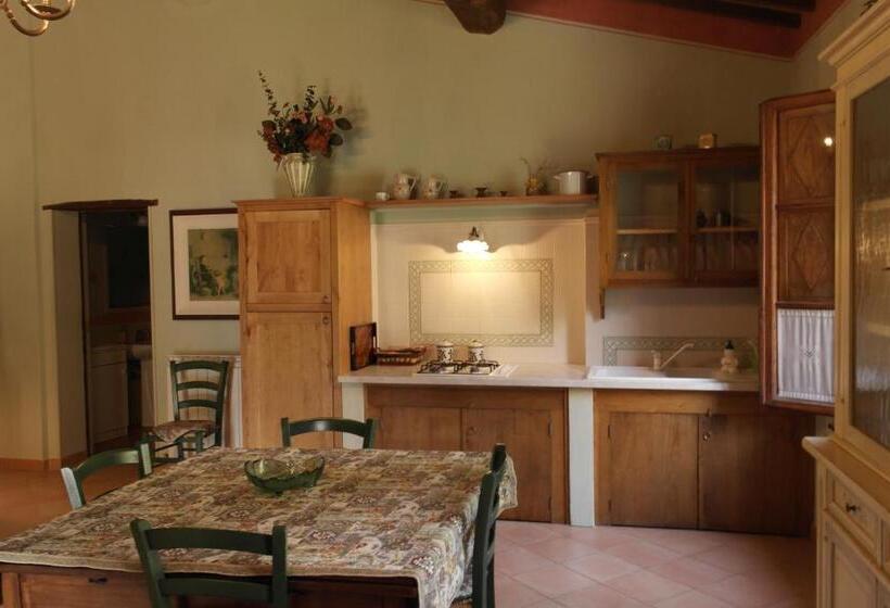 2 Bedrooms Apartment Lake View, Agriturismo Vergelle