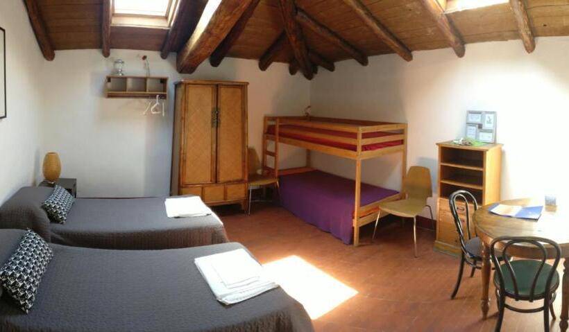 اتاق استاندارد چهار تخته, I 4 Gatti