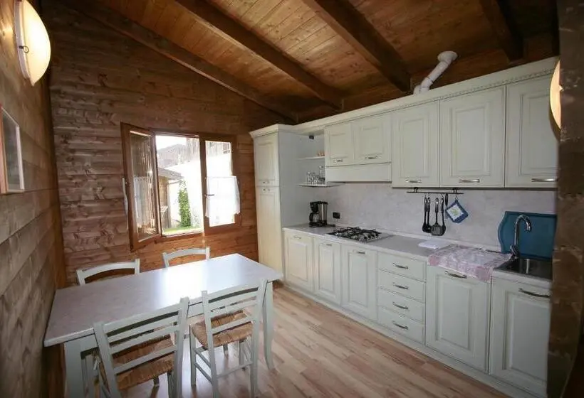 Mökki 1 Makuuhuone, Residence Hotel Montegargnano