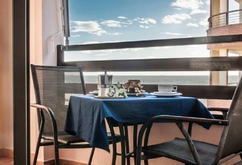 オーシャンビューバルコニー付きワンベッドルームアパートメント, Residence La Rosa Di Nettuno