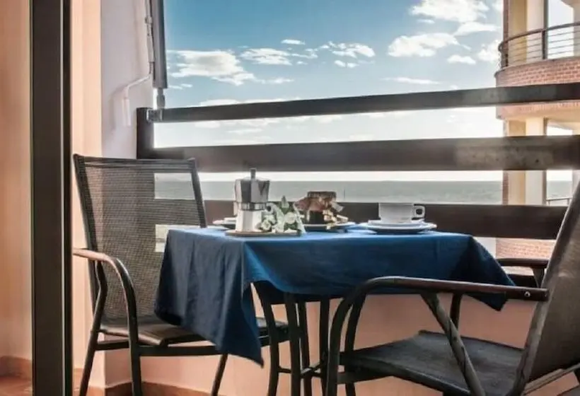 آپارتمان 1 خوابه با بالکن و چشم‌انداز دریا, Residence La Rosa Di Nettuno