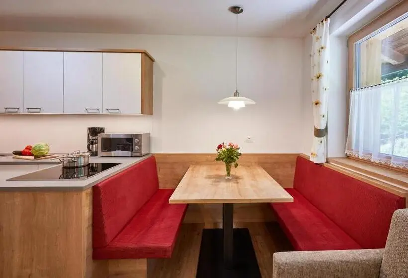 Huoneisto 1 Makuuhuone, Ferienpension Zummüllerhof