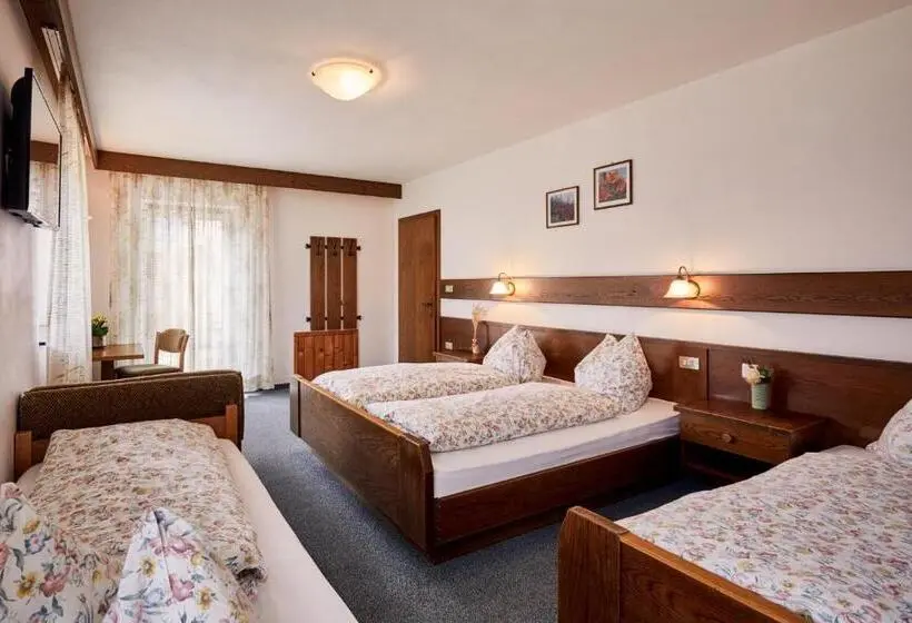 Classic Kolmen Hengen Huone, Ferienpension Zummüllerhof