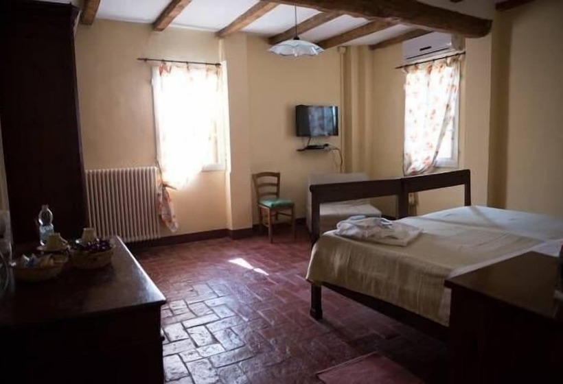 スタンダードトリプルルーム, Agriturismo Montevecchio Isolani