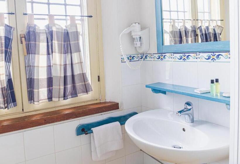 スタンダードスタジオ, Agriturismo Montevecchio Isolani