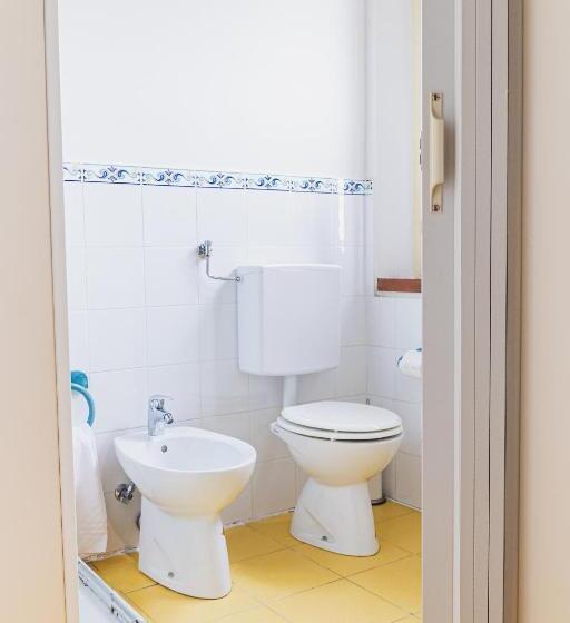 スタンダードスタジオ, Agriturismo Montevecchio Isolani