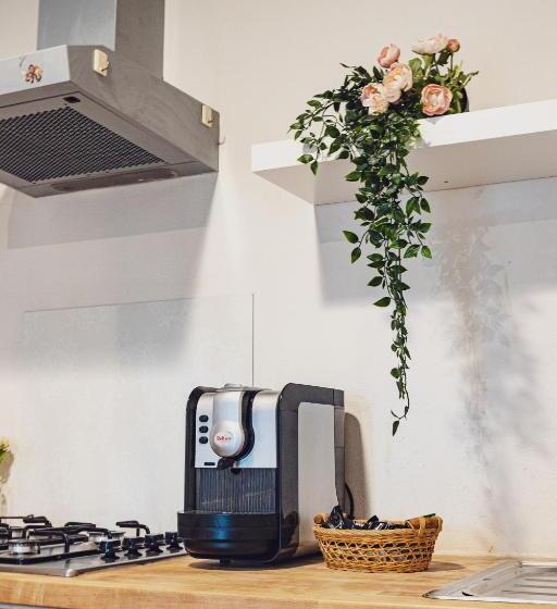 スタンダードスタジオ, Agriturismo Montevecchio Isolani