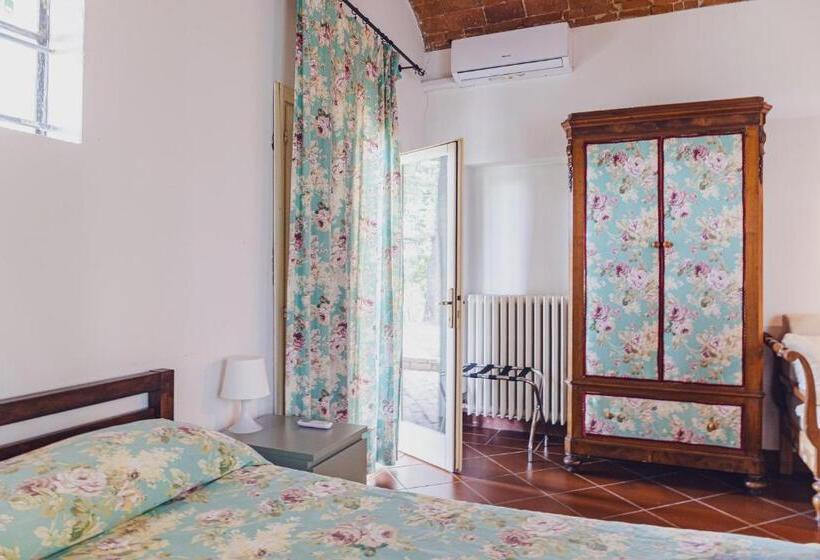 スタンダードスタジオ, Agriturismo Montevecchio Isolani