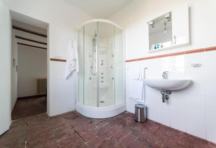 Апартаменты 3 Спальни, Agriturismo Montevecchio Isolani