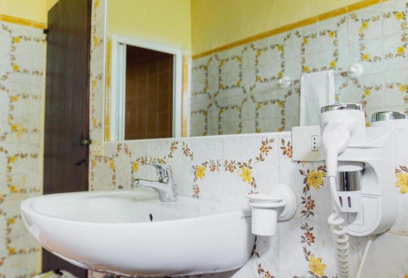 スタンダードルーム, Agriturismo Montevecchio Isolani