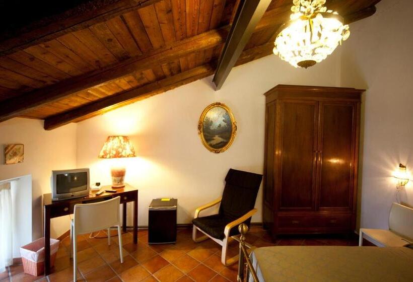 수피리어 트리플 룸, Turismo Rurale Baglio Fastuchera