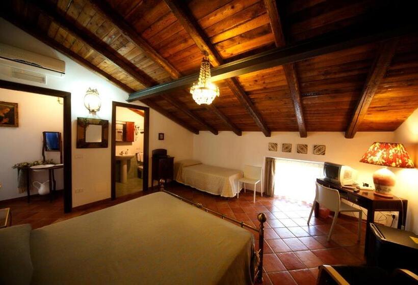 수피리어 트리플 룸, Turismo Rurale Baglio Fastuchera