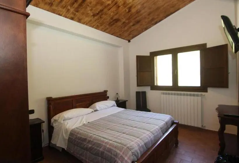 1 Schlafzimmer Apartment, Il Feudo Dei Pierleoni