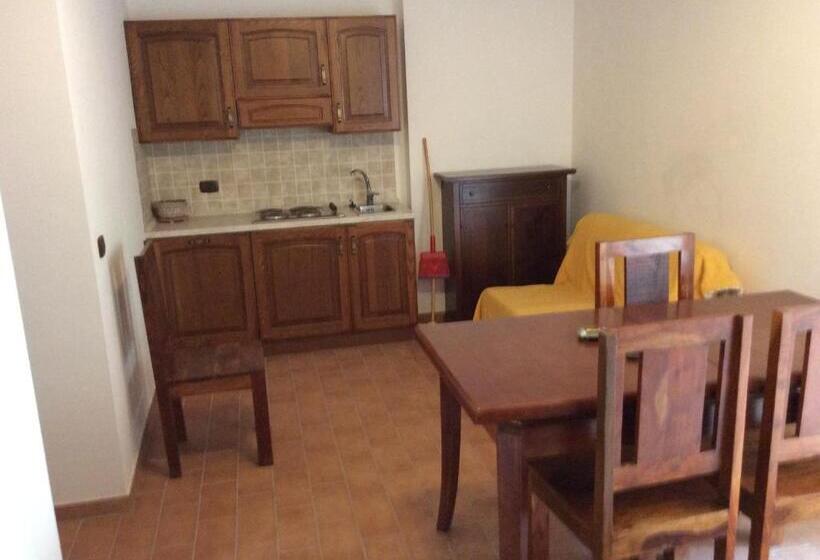 דירת שני חדרים, Il Feudo Dei Pierleoni