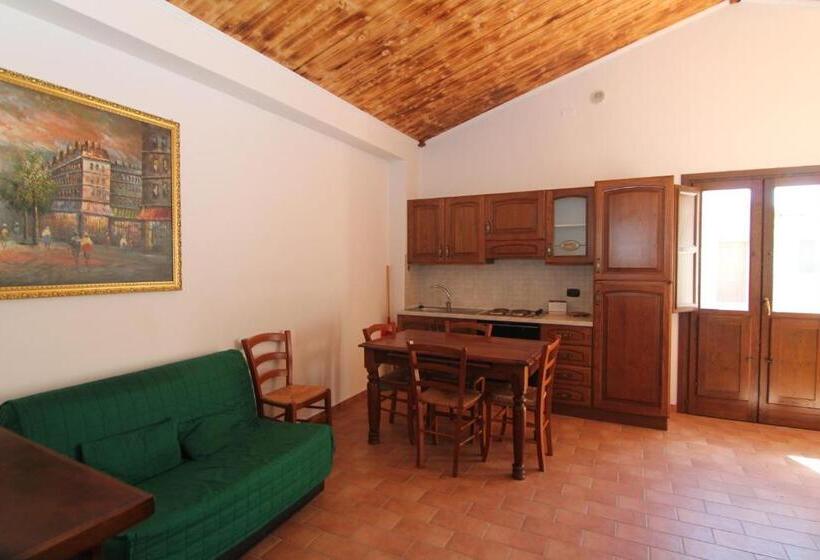 דירת חדר, Il Feudo Dei Pierleoni