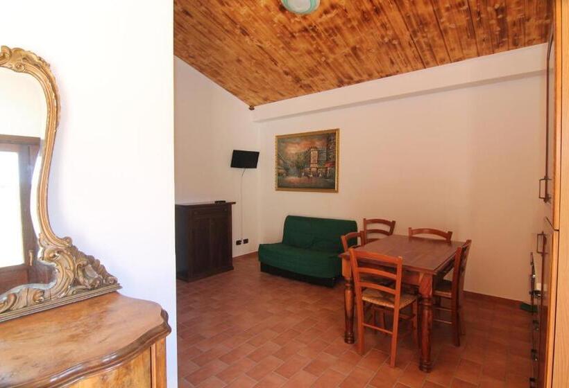 דירת חדר, Il Feudo Dei Pierleoni