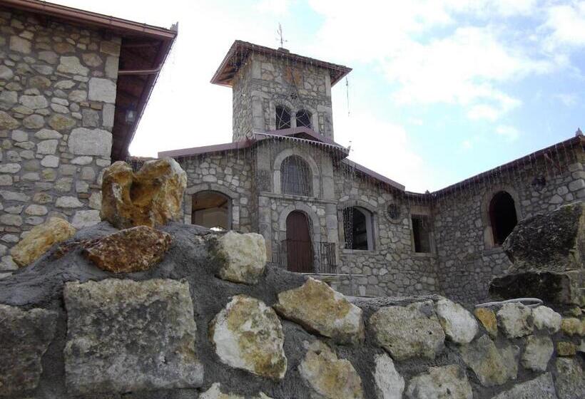 דירת שני חדרים, Il Feudo Dei Pierleoni