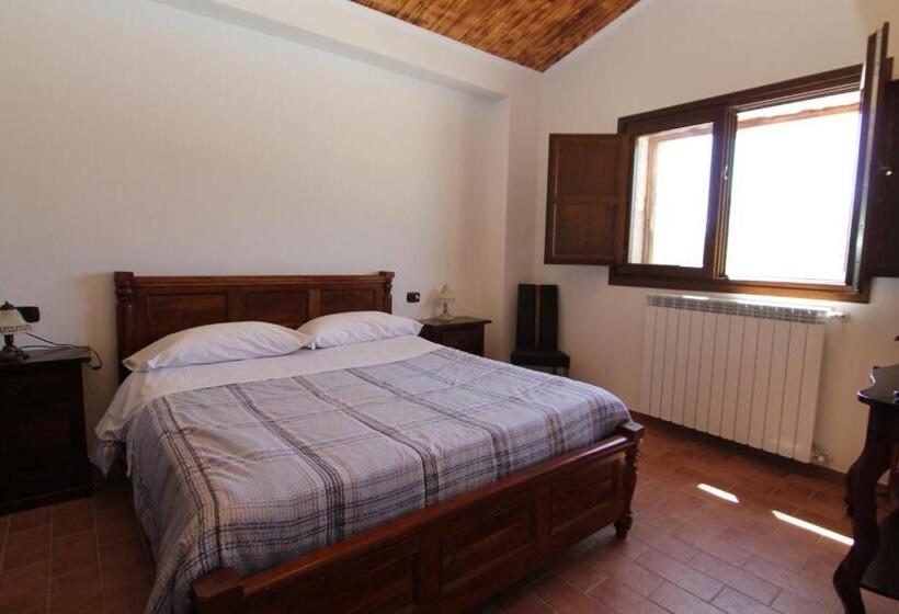 דירת שני חדרים, Il Feudo Dei Pierleoni