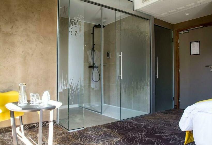 חדר סטנדרט, La Couronne