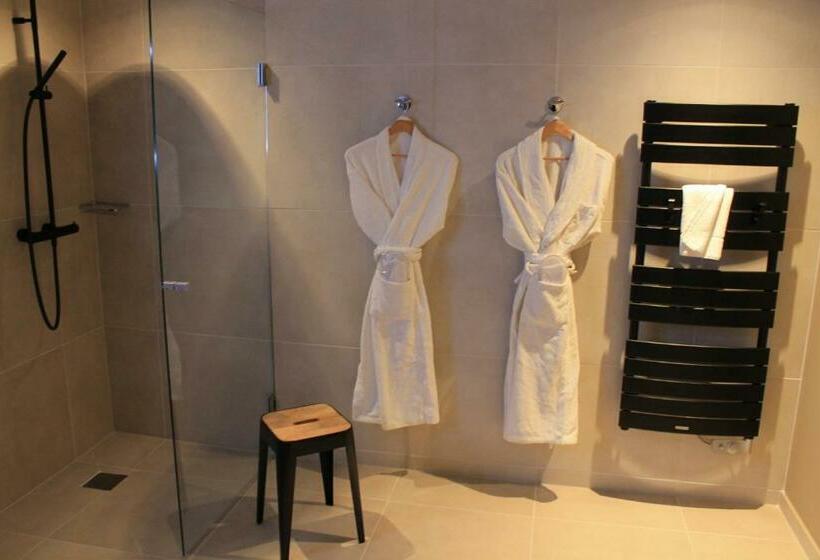 חדר סטנדרט, מיטת קינג, מותאם לאדם עם מוגבלויות, La Couronne