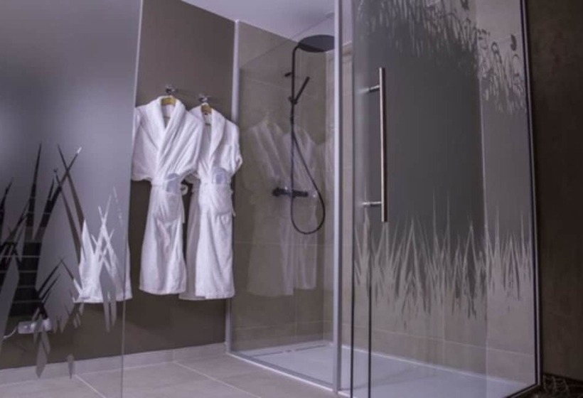 סוויטה, La Couronne