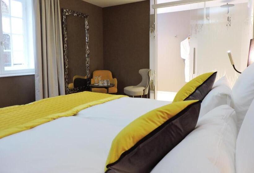 חדר סטנדרט, La Couronne