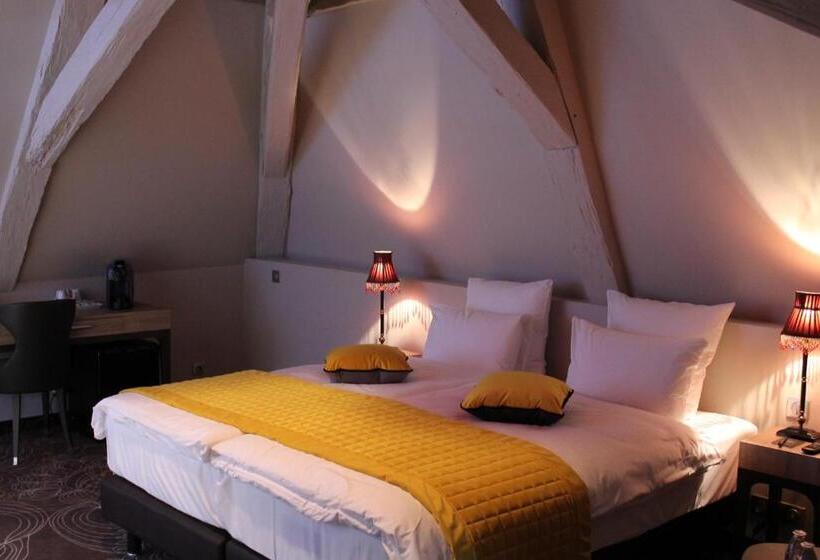 חדר סופריור, La Couronne