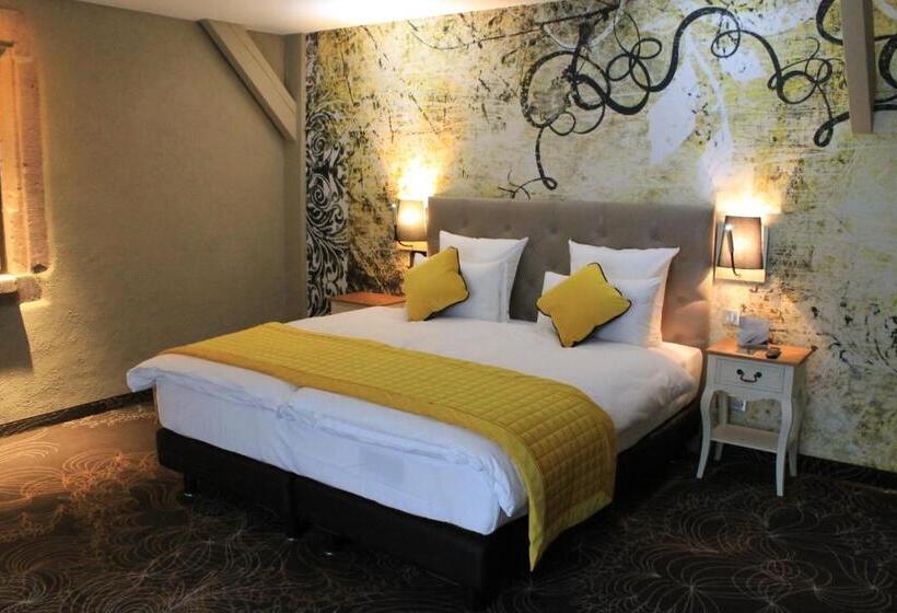 חדר סטנדרט, מיטת קינג, מותאם לאדם עם מוגבלויות, La Couronne