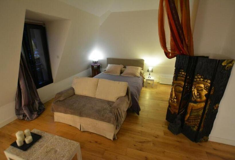 חדר סטנדרט לשלושה עם נוף לגינה, Maison D'hôtes Les Coudreaux