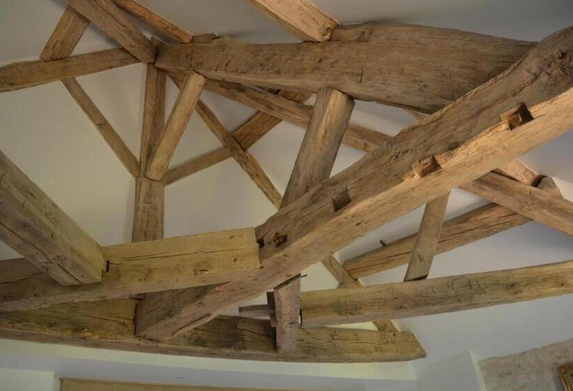 스탠다드 트리플 룸 가든 전망, Hermitage St Roch