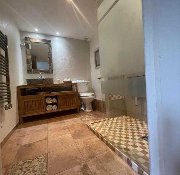 园景标准四人间, Moulin De Laboirie