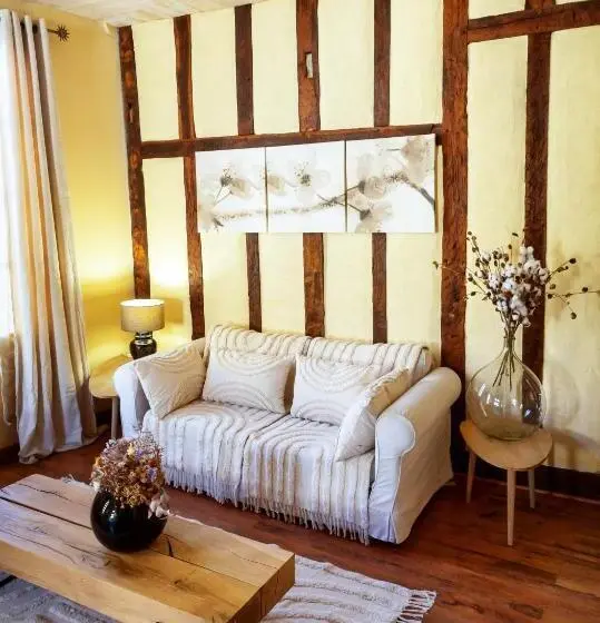 Suite, Cafe De France Eauze