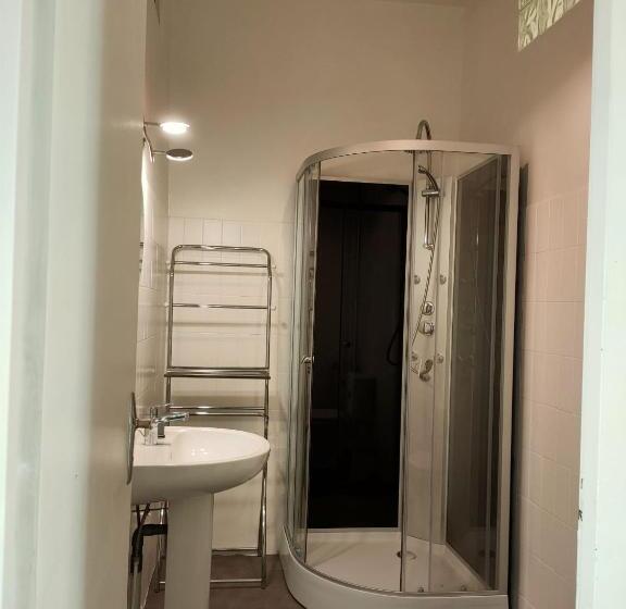 جناح عائلي, Cafe De France Eauze