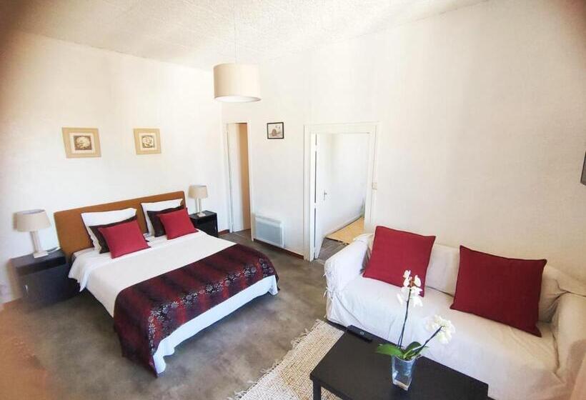 جناح عائلي, Cafe De France Eauze