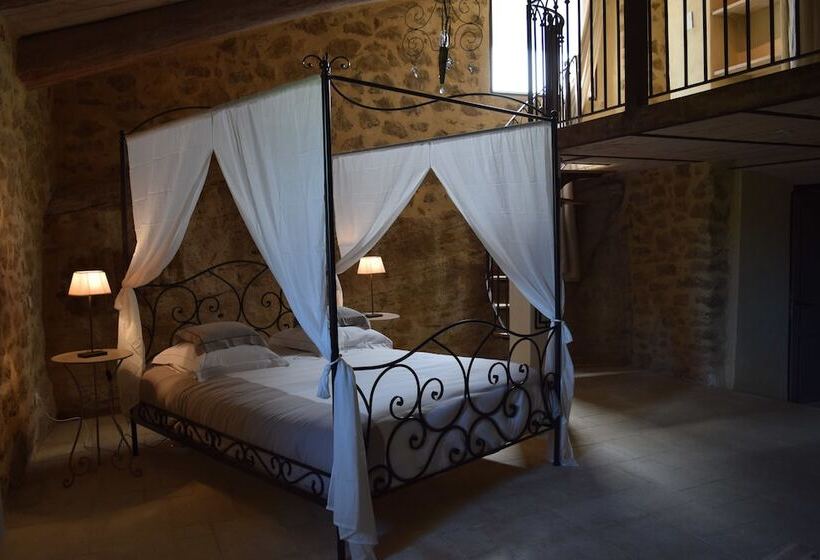 סוויטה משפחתית, Le Clos Saint Saourde