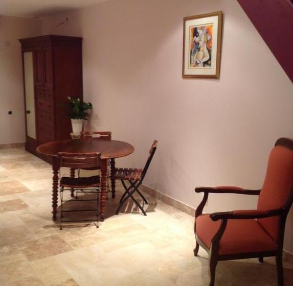 غرفة عائلية, Villa Varco