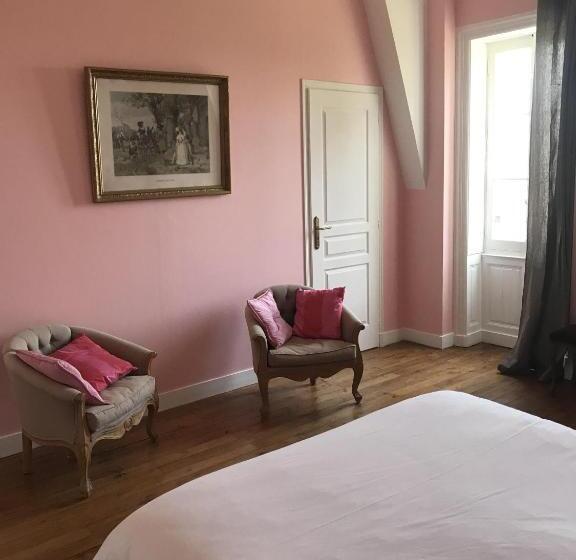 Номер Стандарт, Château Des Essards Avec Piscine Et Jacuzzi
