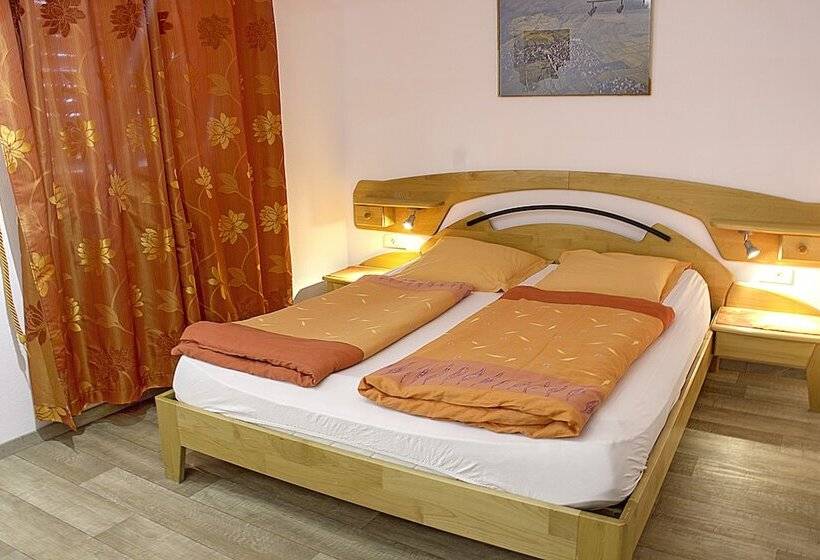 غرفة قياسية, Sylvie Fahrer Et Fils