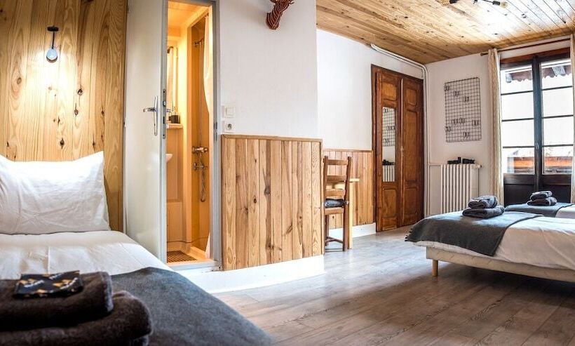 اتاق استاندارد سه نفره, Nant Morzine