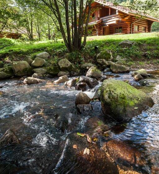 샬레, Le Couarôge Chalets Et Appartements