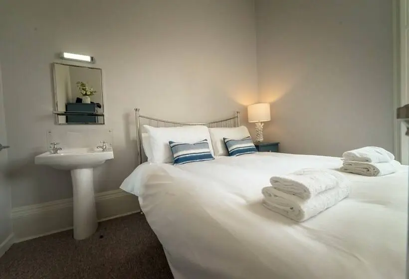 اتاق استاندارد با سرویس بهداشتی مشترک, Anabelle's Guest House