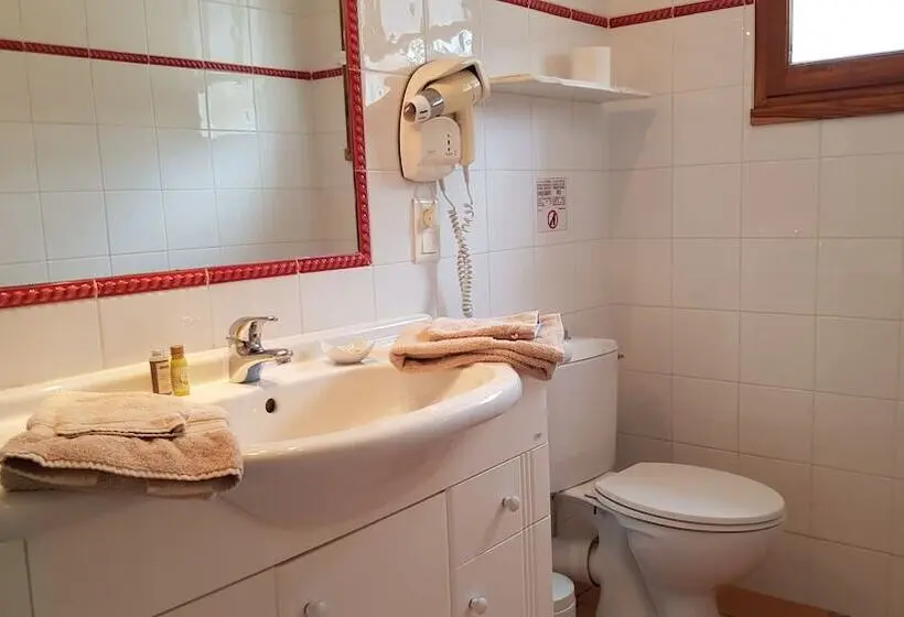 テラス付きスタンダードルーム, Le Clos Lascazes Maison D Hôtes